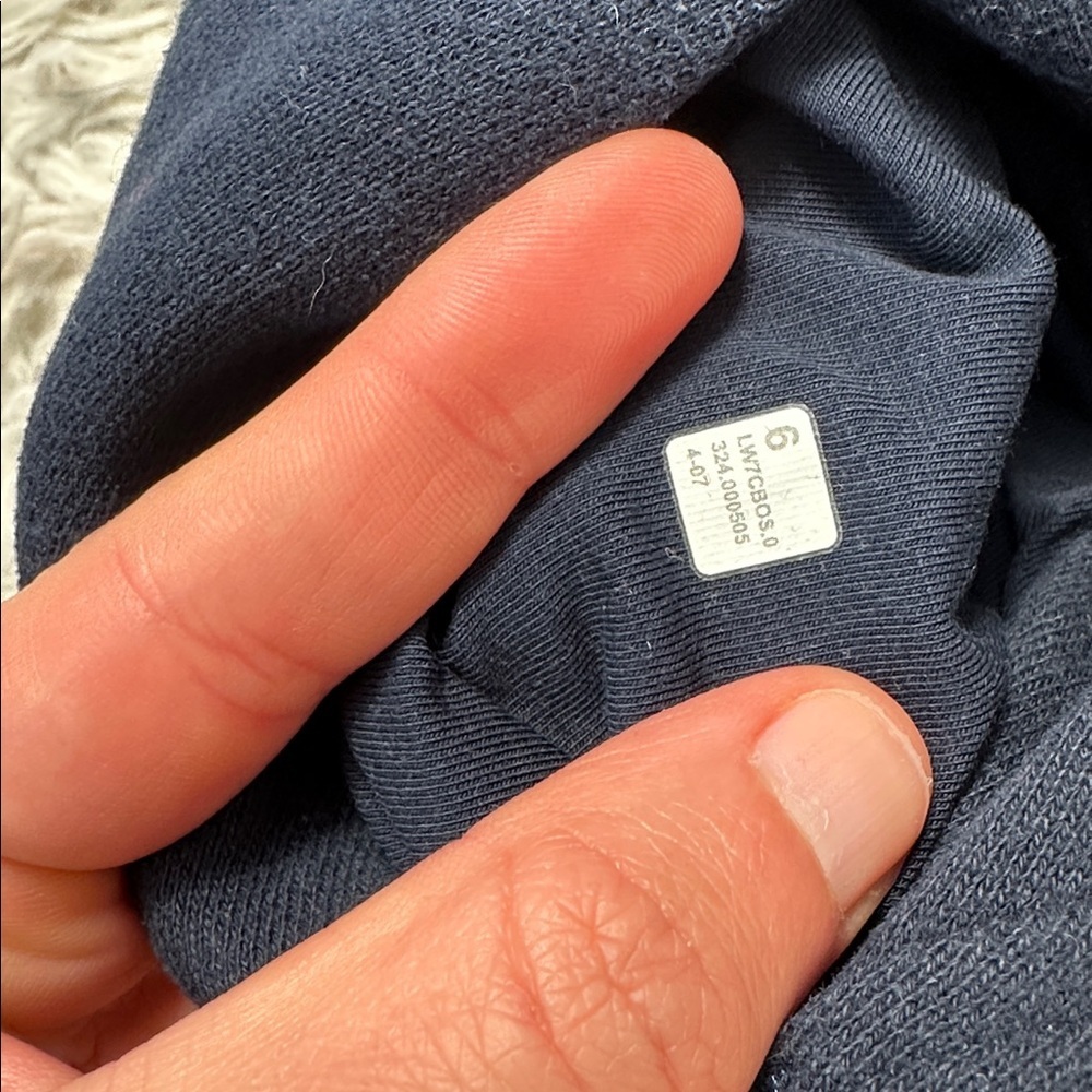 Lululemon Scuba High-Rise Short 5" True Navy - Picture 6 of 7